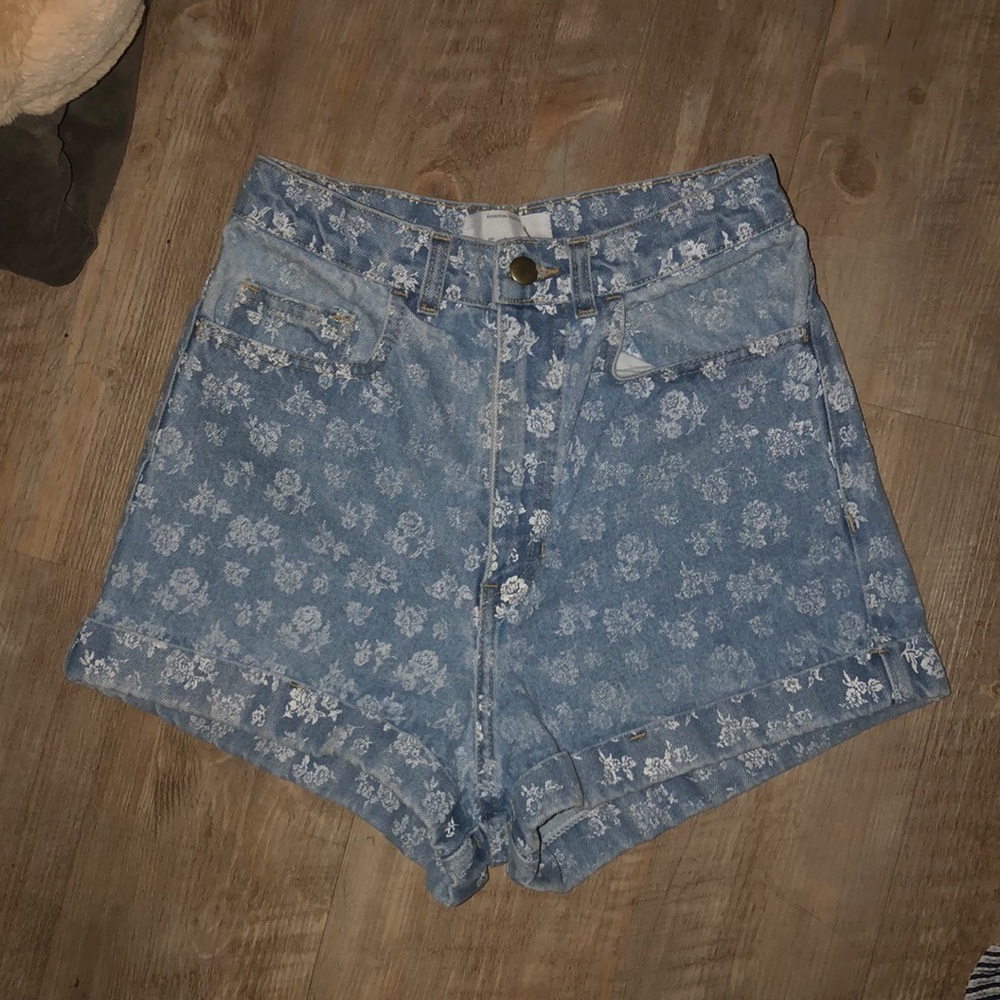 American Apparel Denim Floral Shorts 🌸